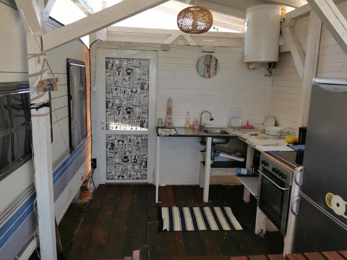 Sea Caravan/Camper On The Beach Kiten  Exterior photo
