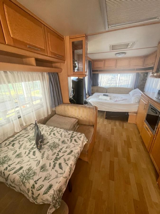 Sea Caravan/Camper On The Beach Kiten  Exterior photo