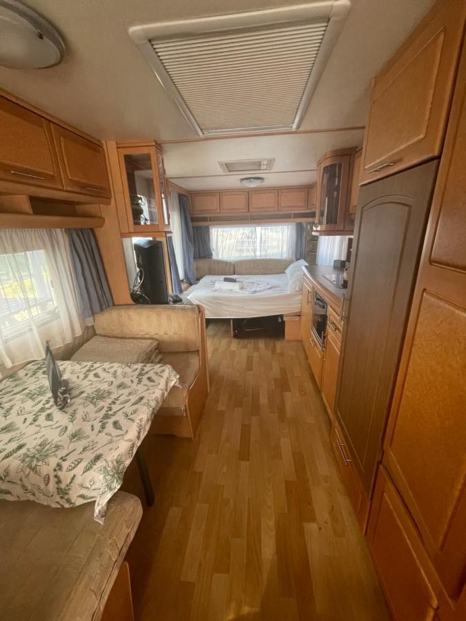 Sea Caravan/Camper On The Beach Kiten  Exterior photo